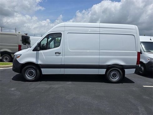 New 2025 Mercedes-Benz Sprinter 2500 image 1