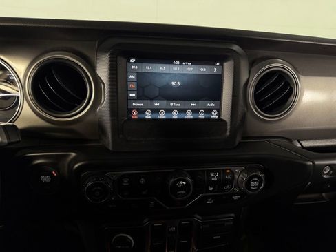 Used 2023 Jeep Wrangler Unlimited w/ Cold Weather Group AWD/4WD image 18