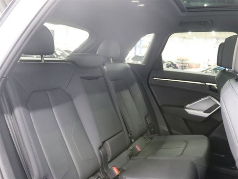 Used 2023 Audi Q3 2.0T Premium AWD/4WD image 18