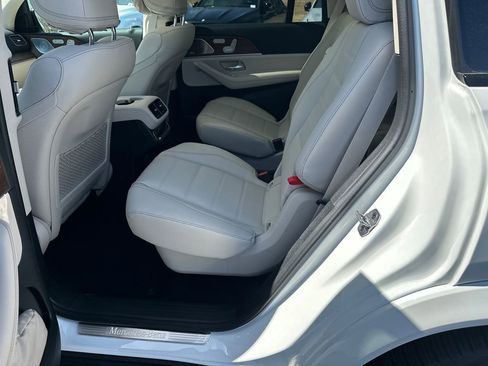 New 2026 Mercedes-Benz GLS 450 4MATIC image 23