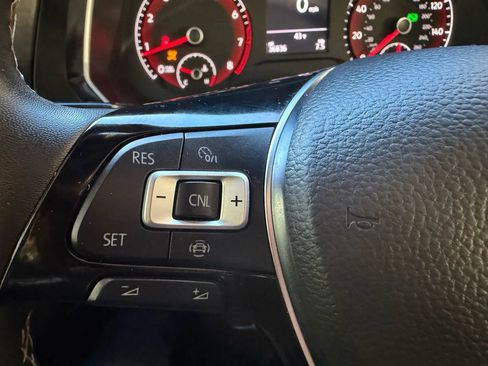 Used 2021 Volkswagen Jetta SE image 13