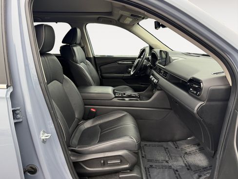 Certified 2023 Honda Pilot Elite image 19