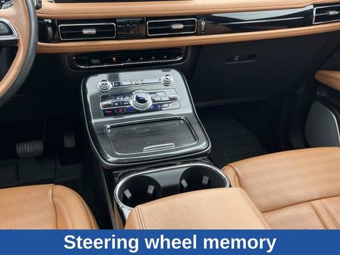 Used 2023 Lincoln Nautilus Black Label AWD/4WD image 22