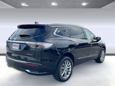 Used 2024 Buick Enclave Avenir w/ Avenir Technology Package image 8