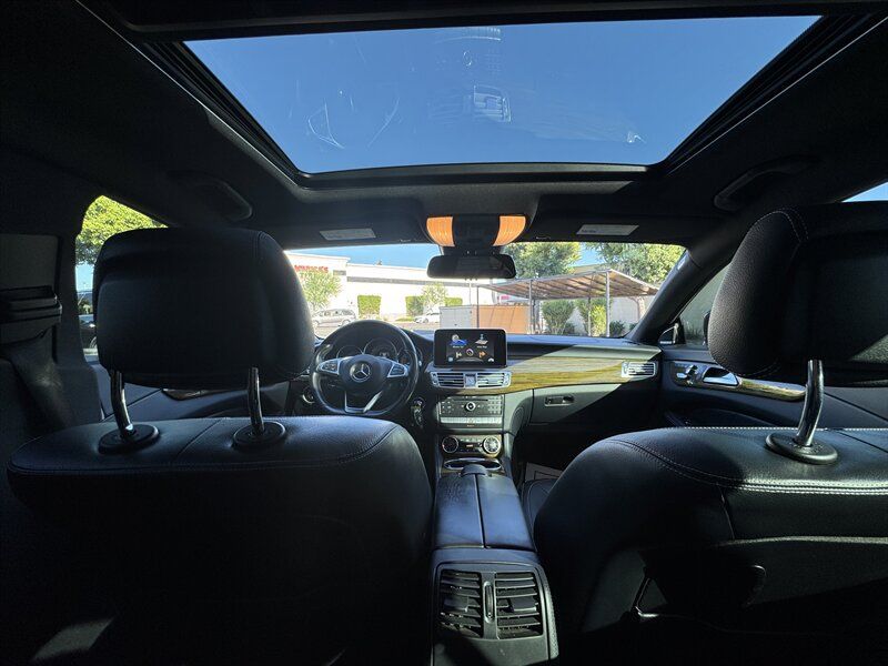 Used 2015 Mercedes-Benz CLS 400 image 32