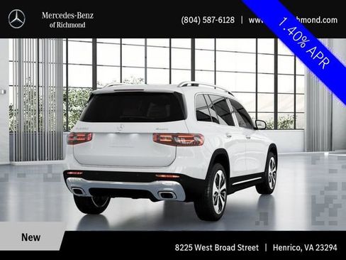 Used 2026 Mercedes-Benz GLB 250 4MATIC image 23