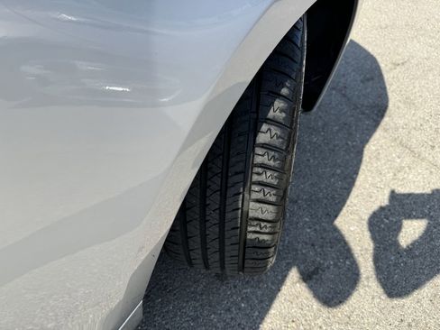 Used 2011 BMW 135i Convertible image 15