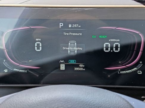 Certified 2024 Kia Sportage EX image 15