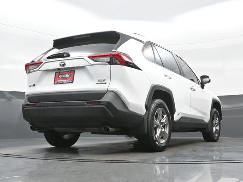 Used 2024 Toyota RAV4 XLE w/ Convenience Package AWD/4WD image 32
