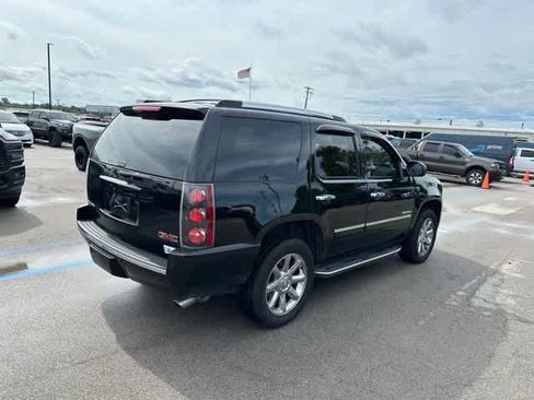 Used 2013 GMC Yukon Denali AWD/4WD image 17