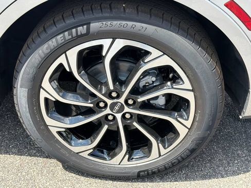 New 2026 Lincoln Nautilus Reserve AWD/4WD image 20