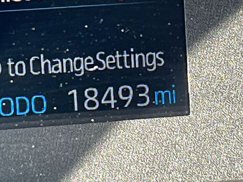 Used 2025 Toyota Corolla LE image 39