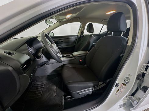 Used 2024 Nissan Sentra S image 13