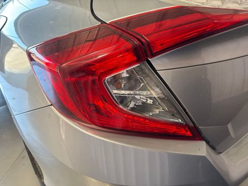 Used 2020 Honda Civic LX image 12