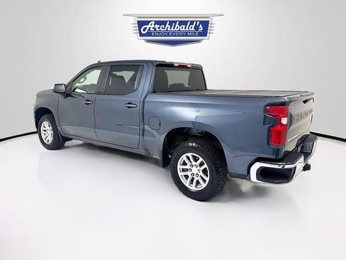 Used 2022 Chevrolet Silverado 1500 LT w/ Z71 Off-Road Package AWD/4WD image 6