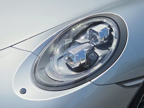 Certified 2017 Porsche 911 Carrera 4S AWD/4WD image 25