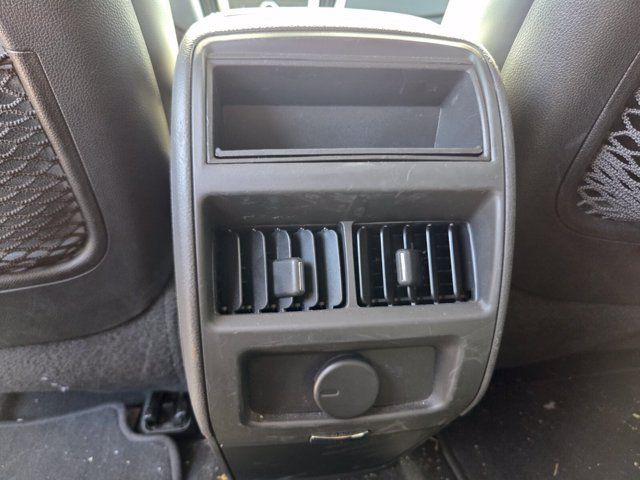Used 2012 Cadillac SRX FWD image 12