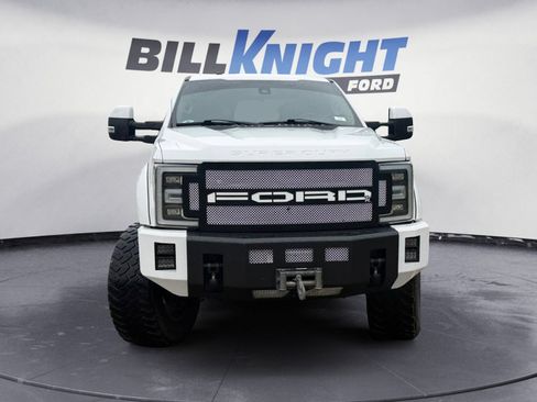 Used 2017 Ford F350 Lariat w/ Lariat Ultimate Package AWD/4WD image 6