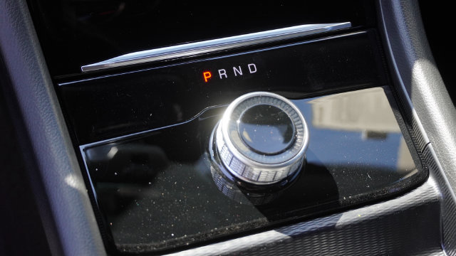 New 2026 Jeep Grand Cherokee Limited w/ Luxury Tech Group II RWD image 25