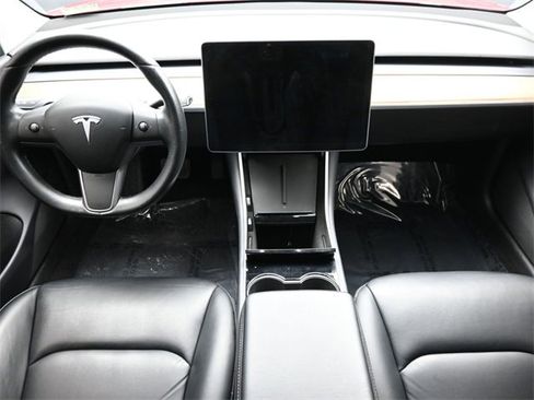 Used 2019 Tesla Model 3 Standard Range Plus image 17