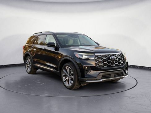 Used 2025 Ford Explorer Platinum w/ Ultimate Package AWD/4WD image 7