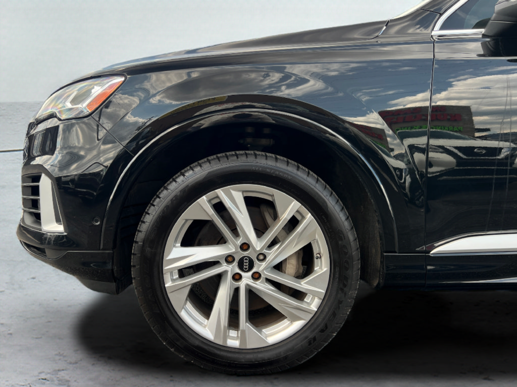 Used 2022 Audi Q7 3.0T Premium Plus AWD/4WD image 57