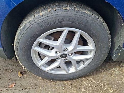 Used 2023 Ford Edge SEL w/ Convenience Package image 3