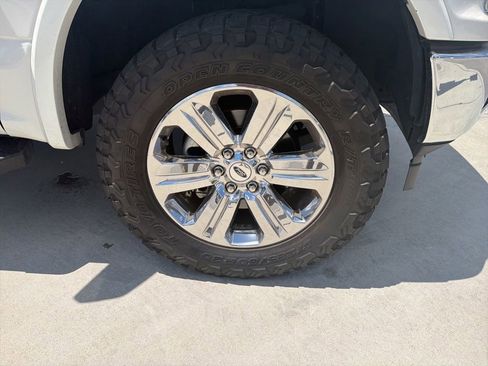 Certified 2019 Ford F150 Lariat w/ Equipment Group 502A Luxury AWD/4WD image 11