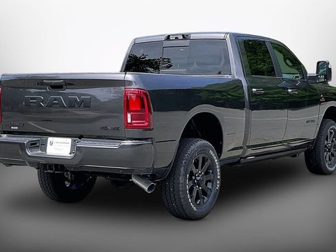 New 2026 RAM 2500 Laramie AWD/4WD image 16