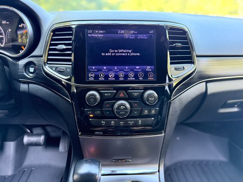 Used 2019 Jeep Grand Cherokee Limited X image 27