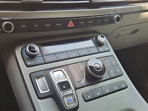 Used 2023 Hyundai Palisade SEL w/ Premium Package FWD image 15