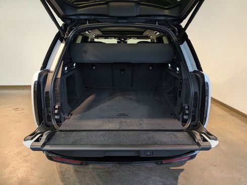 New 2025 Land Rover Range Rover Autobiography image 5