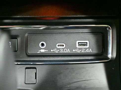 Used 2025 Subaru Ascent Limited w/ Popular Package #2 image 34