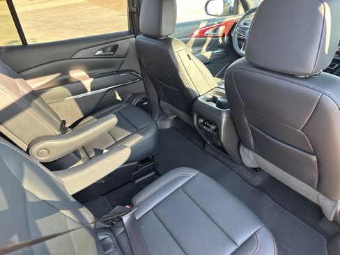 Certified 2026 Chevrolet Traverse Z71 w/ Enhanced Driving Package AWD/4WD image 26