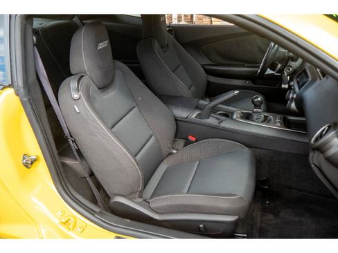 Used 2010 Chevrolet Camaro SS RWD image 14