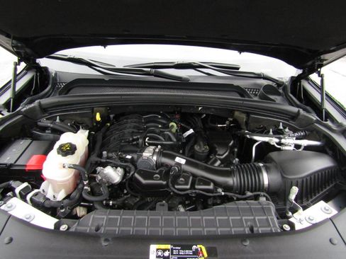 Used 2022 Jeep Grand Cherokee L Laredo w/ Luxury Tech Group I AWD/4WD image 30