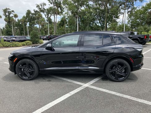 New 2025 Chevrolet Equinox EV RS w/ Convenience Package II image 6