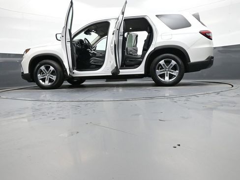 Used 2023 Honda Pilot EX-L image 50