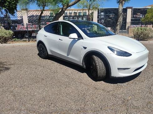 Used 2020 Tesla Model Y Long Range AWD/4WD image 12