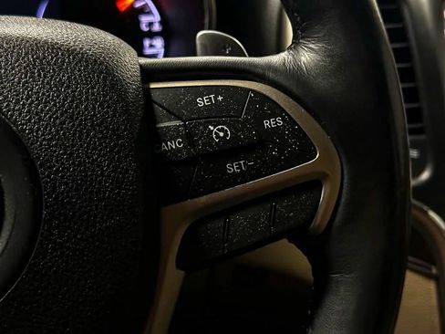 Used 2015 Jeep Grand Cherokee Limited AWD/4WD image 32