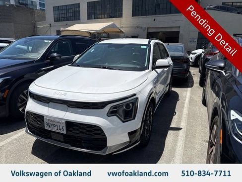 Used 2023 Kia Niro Wind FWD image 1