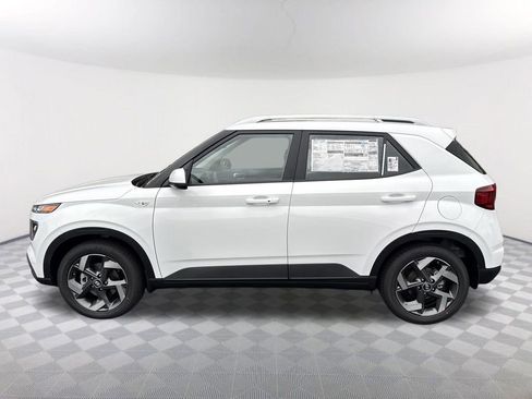 New 2026 Hyundai Venue SEL image 8