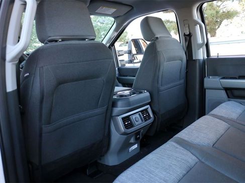 New 2026 Ford F250 XLT w/ FX4 Off-Road Package image 18