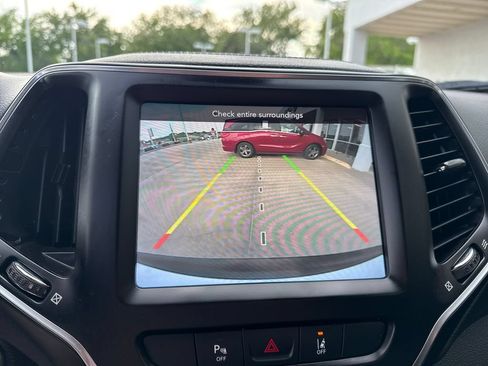Used 2022 Jeep Cherokee Latitude Lux FWD image 20