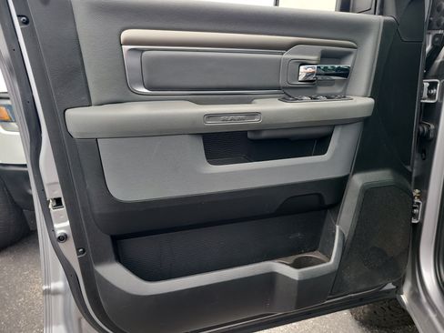 Used 2019 RAM 1500 Big Horn AWD/4WD image 16