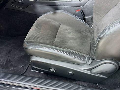 Used 2022 Dodge Challenger R/T w/ Plus Package image 19