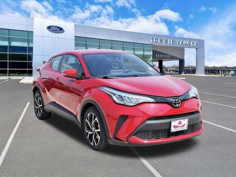 Used 2021 Toyota C-HR XLE FWD image 6