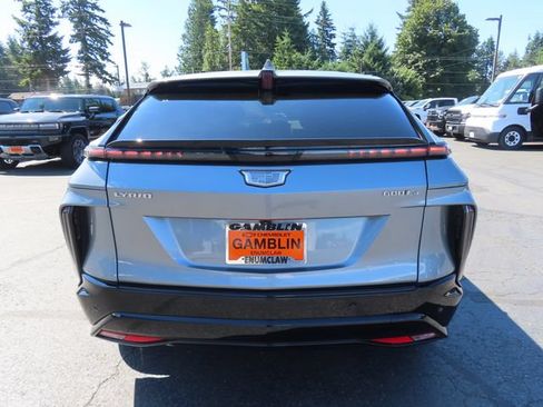 Used 2024 Cadillac Lyriq Sport AWD/4WD image 7
