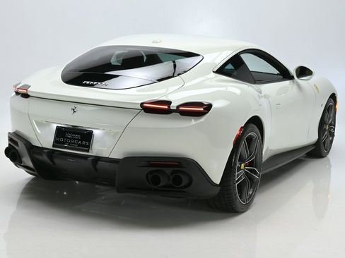 Used 2024 Ferrari Roma image 6