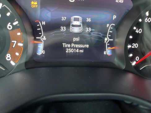 Used 2024 Jeep Compass Trailhawk image 32